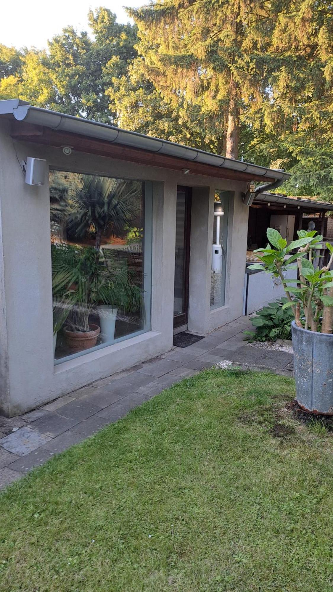 Apartmenthaus Mit Sauna Und Whirlpool Krefeld Exterior foto